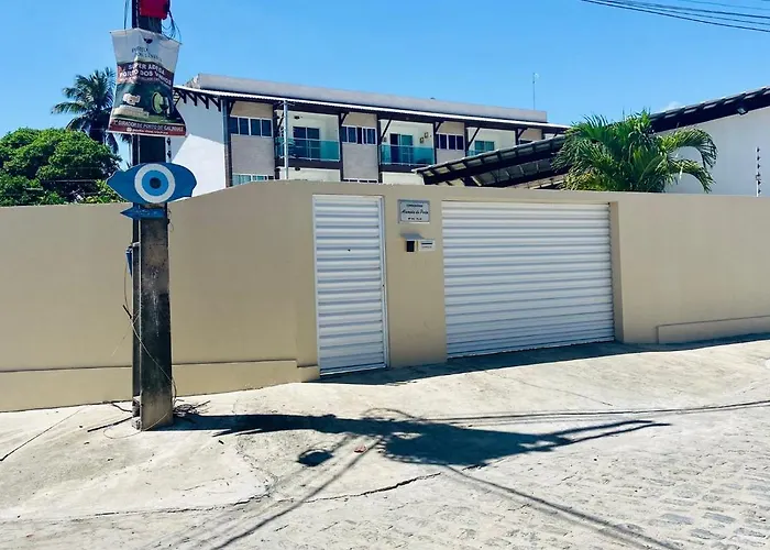 Apartamento encantador térreo em condomínio fechad